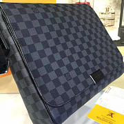 Louis Vuitton DISTRICT GM 3415 - 5