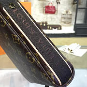 Louis Vuitton MESSENGER VOYAGER - 6