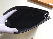 Louis Vuitton Supreme Clutch Black Bag M41366 26cm - 2