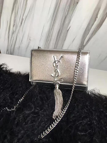 YSL KATE CHAIN WALLET WITH TASSEL IN CRINKLED METALLIC LEATHER 4991 17cm 