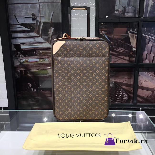 Louis Vuitton Travel box Monogram Canvas 3796 - 1