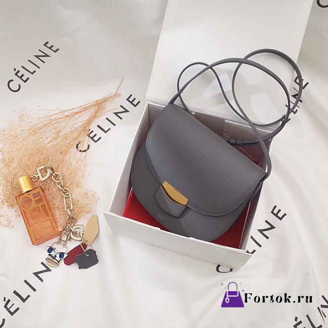 Celine Leather Compact Trotteur Z1115 19cm  - 1