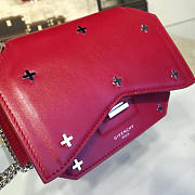 Givenchy bow cut - 2