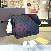 Louis Vuitton DISTRICT PM 3580 27cm - 6