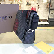 Louis Vuitton DISTRICT PM 3580 27cm - 5