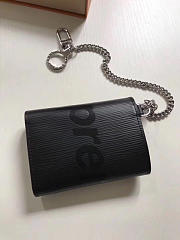 Louis Vuitton Supreme Key wallet noir 3800 12m - 5