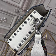 Valentino ROCKSTUD ROLLING shoulder bag 4669 - 4