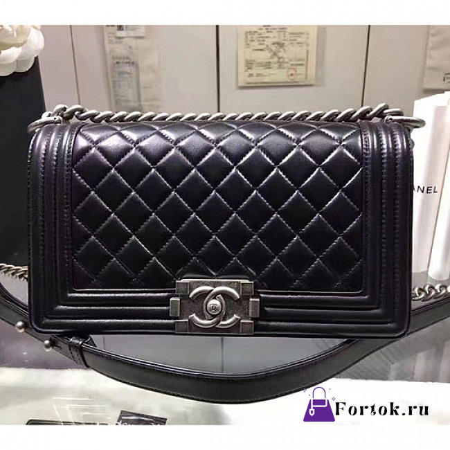 Chanel Quilted Lambskin Medium Boy Bag Black Silver Hardware A67086 25cm - 1