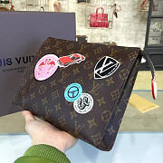 Louis Vuitton TOILETRY POUCH 26 WORLD TOUR 3083  - 3