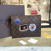 Louis Vuitton TOILETRY POUCH 26 WORLD TOUR 3083  - 4