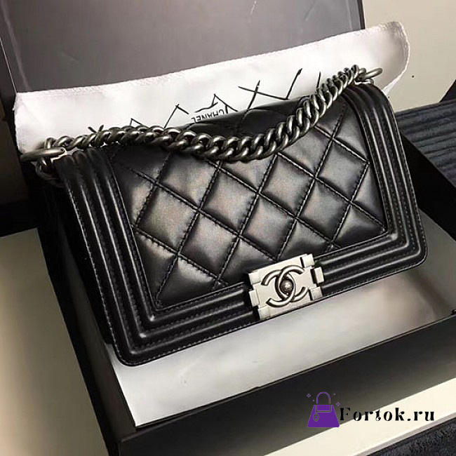 Chanel Quilted Calfskin Large Boy Bag Black A14042 VS02171 20cm - 1