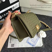 Chanel Quilted Caviar Medium Boy Bag Green A67086 25cm - 4