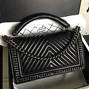 Chanel Chevron Lambskin Quilted Boy Bag with Top Handle Black A14041 25cm - 3