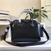 Givenchy Small Antigona handbag 2030 - 1