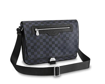 Louis Vuitton MATCHPOINT MESSENGER Damier Cobalt Canvas 29.5cm