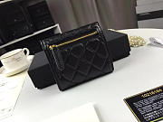 Chanel purse Clutch caviar gold buckle 10218184 11.5cm  - 3