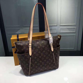 Louis Vuitton Totally MM Monogram Canvas