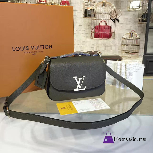 Louis Vuitton NEO VIVIENNE M54058 - 1