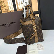 Louis Vuitton MONOGRAM CITY CRUISER  26cm - 3