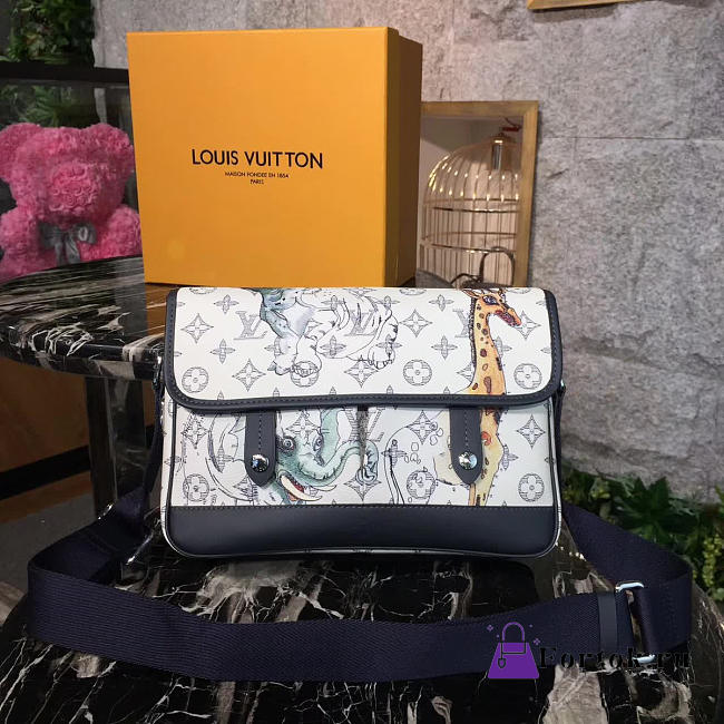 Louis Vuitton Pochette Voyage Monogram Other 3747  - 1