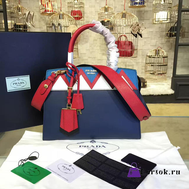 PRADA Esplanade 3854 - 1