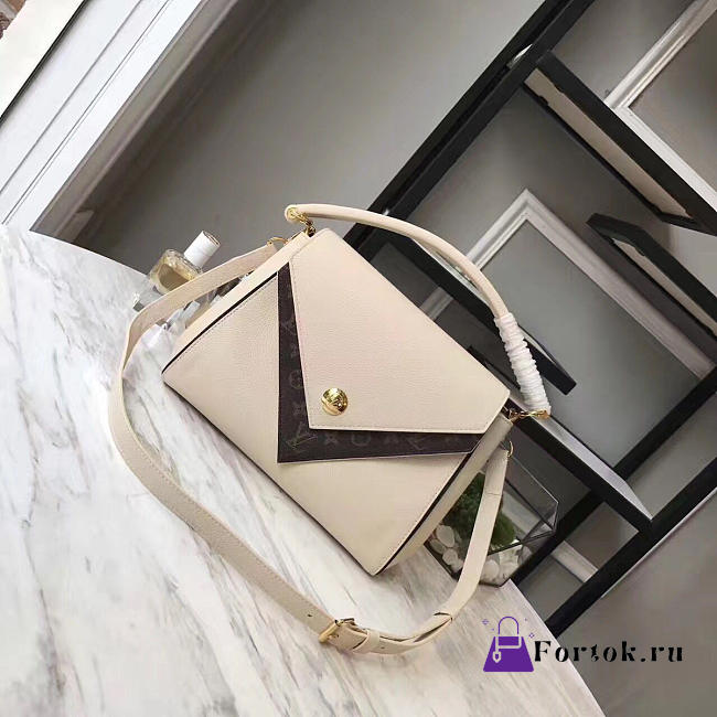 Louis Vuitton Double V Creme 3651  - 1