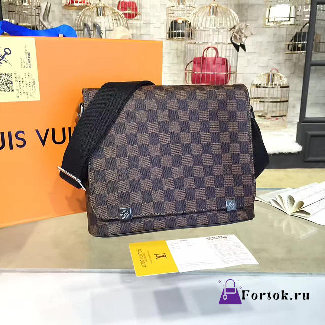 Louis Vuitton DISTRICT PM Damier Ebene 3429 25cm - 1