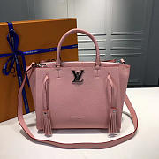 Louis Vuitton Lockmeto pink   - 1