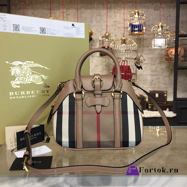 Burberry Shoulder Bag 5754 25cm - 1
