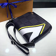 LOUIS VUITTON District MM Damier Cobalt N44004  - 4