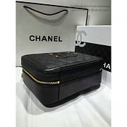 Chanel Caviar Quilted Small CC Filigree Vanity Case Black VS00421 25cm - 4