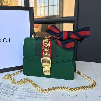 Gucci Sylvie Leather Bag Z2360