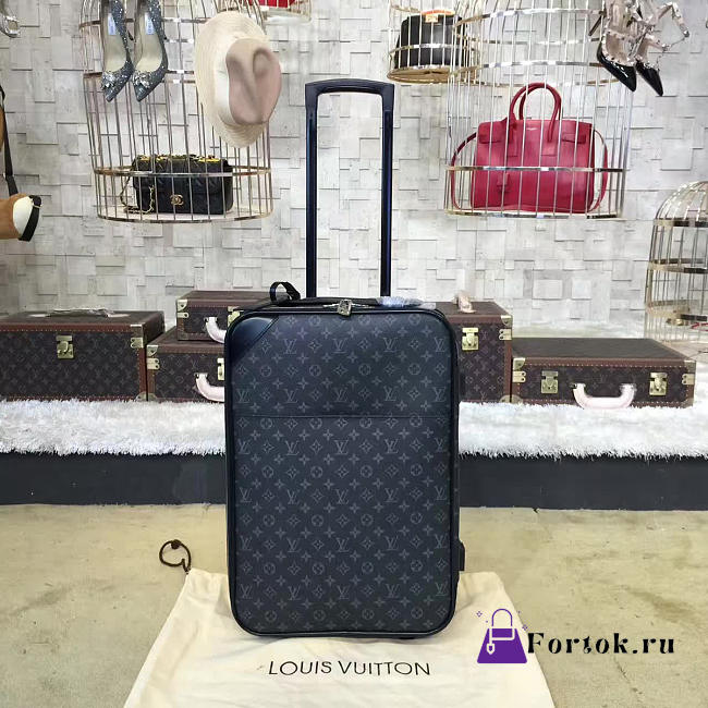 Louis Vuitton Travel box Black - 1