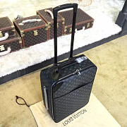 Louis Vuitton Travel box Black - 5