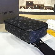 Louis Vuitton BUMBAG EXPLORER M42906 - 4