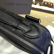 Louis Vuitton BUMBAG EXPLORER M42906 - 5