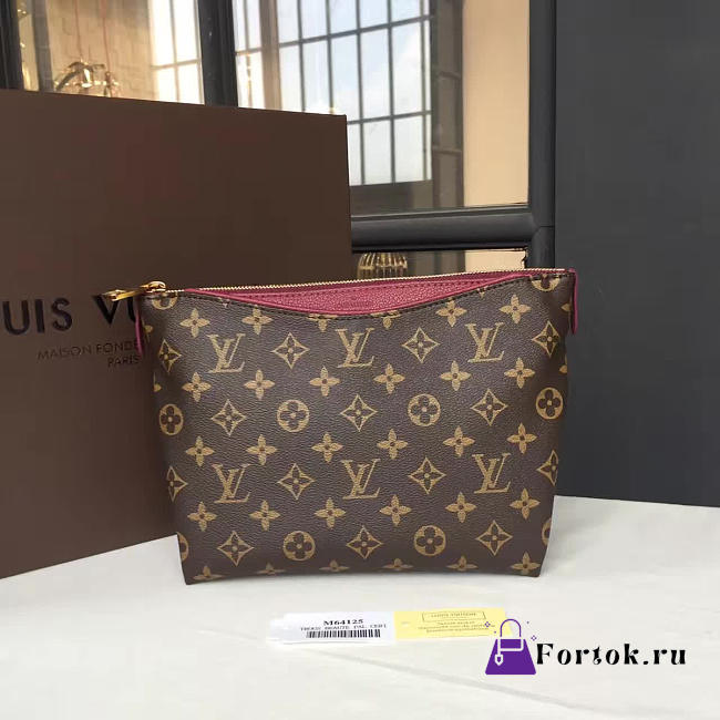Louis Vuitton PALLAS BEAUTY CASE - 1