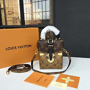 Louis Vuitton Reverse Monogram Camera Box 3479 15cm - 1