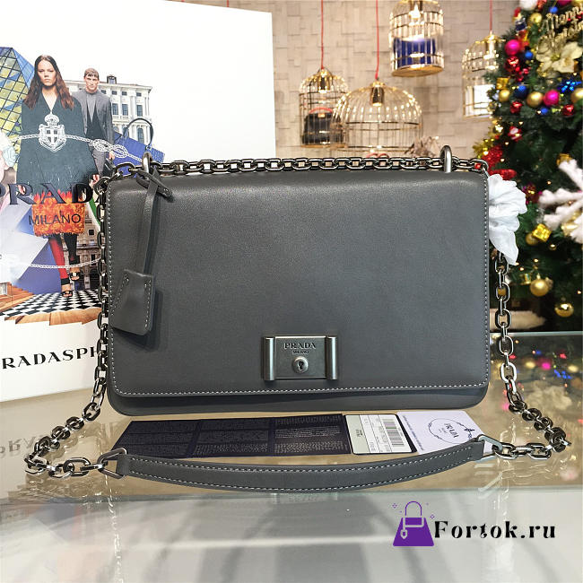 PRADA METAL CLOSURE 3909 - 1