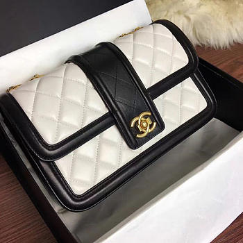 Chanel Quilted Lambskin Flap Bag White and Black A91365 25.5cm