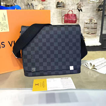 Louis Vuitton Damier Graphite District 3414