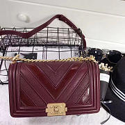 Chanel Chevron Quilted Medium Boy Bag Burgundy A67086 25cm - 1