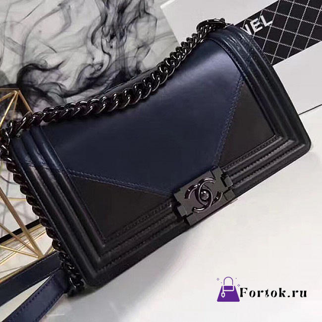 Chanel Medium Boy Bag Navy Blue and Black VS07441 25cm - 1