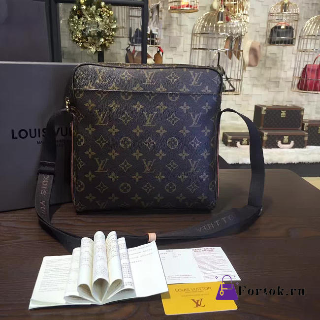 Louis Vuitton Tratteur Monogram Glaze - 1