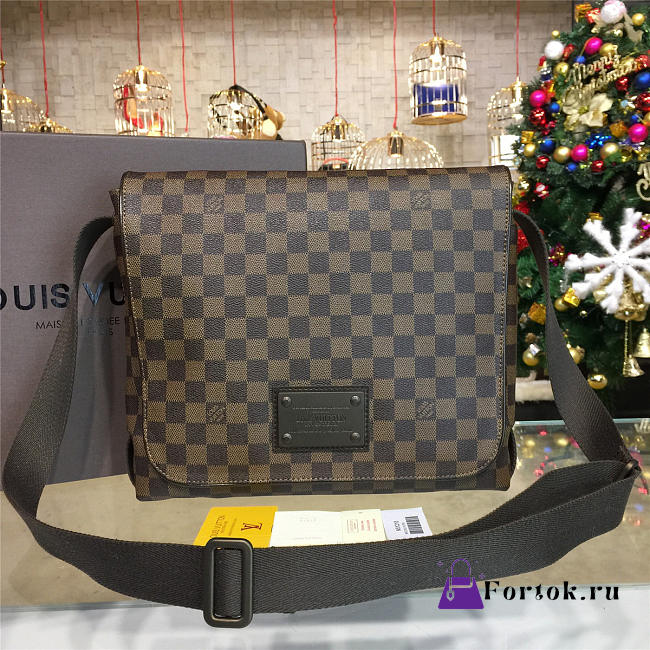 LOUIS VUITTON Damier Ebene Brooklyn 30cm  - 1