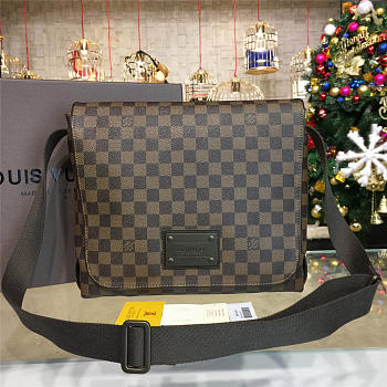 LOUIS VUITTON Damier Ebene Brooklyn 30cm 