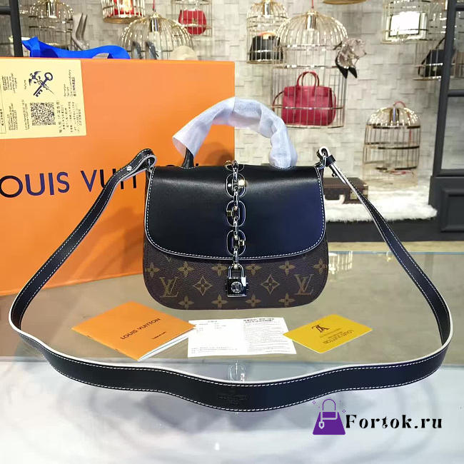 Louis Vuitton CHAIN IT BAG PM 3660  - 1