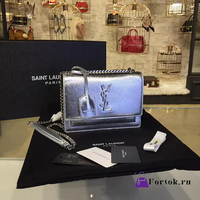 YSL SUNSET MONOGRAM Small Crinkled Metallic Silver 19cm  - 1