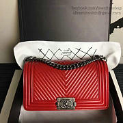 Chanel Medium Chevron Lambskin Quilted Boy Bag Red VS08698 25cm - 2