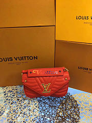 LOUIS VUITTON NEW WAVE CHAIN BAG MM RED M51943 25cm  - 3